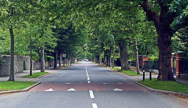 Left: Ailesbury Road. Photo courtesy of commons.wikimedia.org 